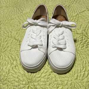 Lucky Brand LK-TALENA Platform Fabric Sneakers